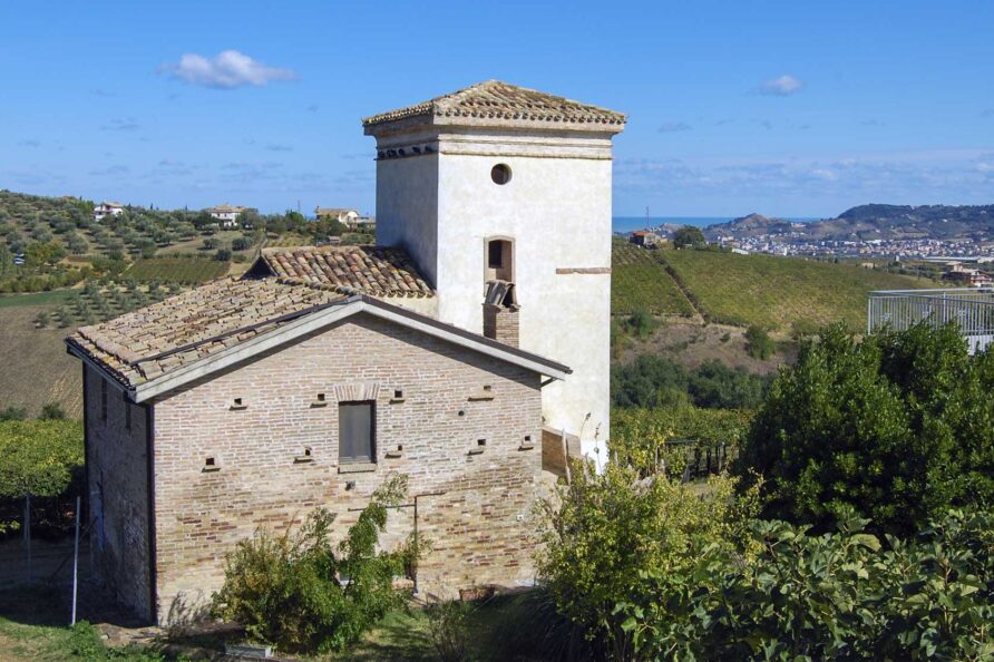 Italy Abruzzo Torre Mannella apartment La Torretta
