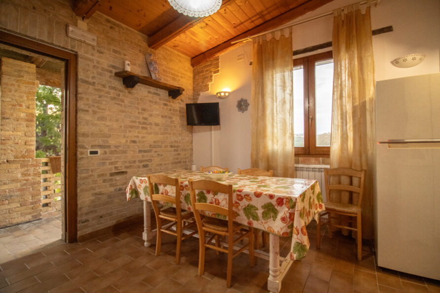 Italy Abruzzo Torre Mannella apartment La casa Di Dante livingroom