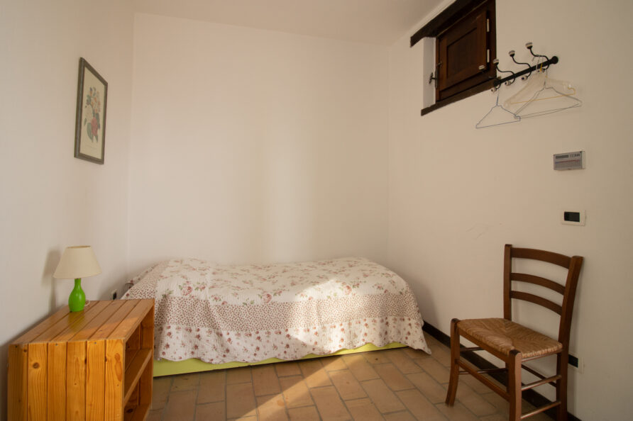 Italy Abruzzo Torre Mannella apartment stables bedroom