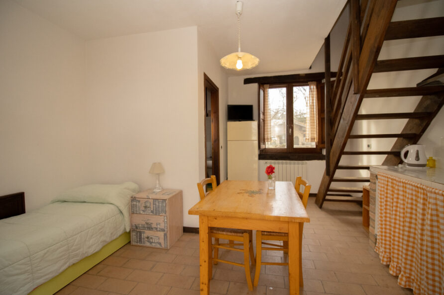 Italy Abruzzo Torre Mannella apartment stables